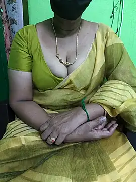 niiveditha online show from 03-18-25, 06:03