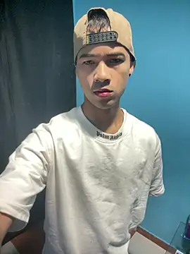 Twink X online show from 02-17-25, 11:53