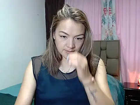 PenelopeMist online show from 11-21-25, 07:56