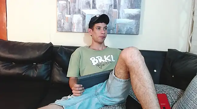 Snapshot of biigjhonny chatting on 02-18-25, 01:10 biigjhonny online show from 02-18-25, 01:10