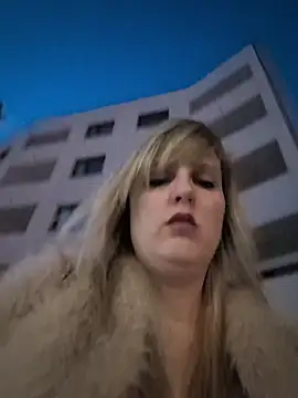 Sexybiene969 online show from 03-19-26, 05:39