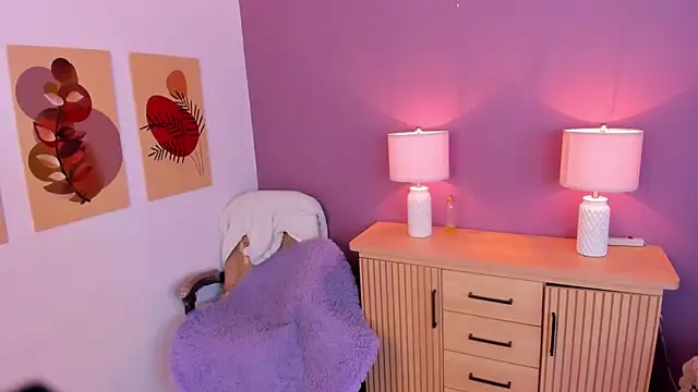 scarlet edwars online show from 03-03-25, 06:22