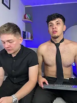 Snapshot of Angel_Montiell chatting on 09-20-25, 02:56 Angel Montiell online show from 09-20-25, 02:56