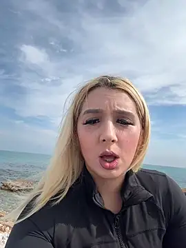 hotamanda01 online show from 02-27-26, 12:16