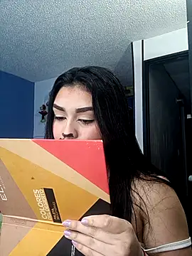 Snapshot of soy_valu chatting on 11-02-25, 01:52 soy valu online show from 11-02-25, 01:52