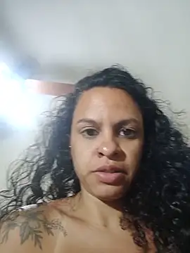 amanda19322 online show from 05-07-26, 06:13