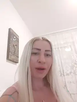 Snapshot of visnjica chatting on 03-15-25, 10:22 visnjica online show from 03-15-25, 10:22