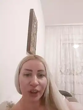 Snapshot of visnjica chatting on 03-16-25, 10:42 visnjica online show from 03-16-25, 10:42