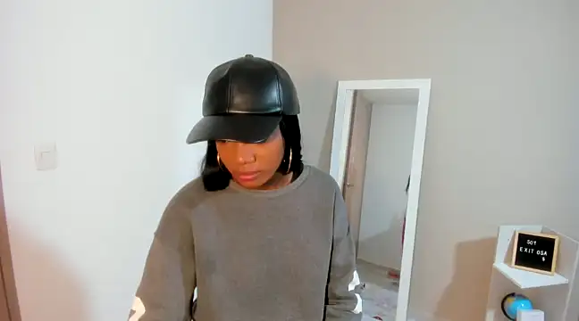 enyelsalas2 online show from 03-11-25, 08:53