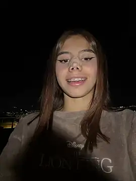 Laura-Khalifa online show from 02-20-25, 05:23