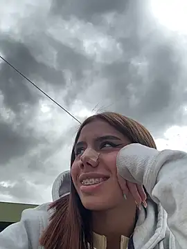 Laura-Khalifa online show from 02-21-25, 08:38