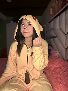 Laura-Khalifa online show from 11-17-25, 07:58