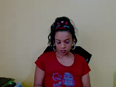 Snapshot of 1fiestyalpha chatting on 10-19-25, 08:37 1fiestyalpha online show from 10-19-25, 08:37