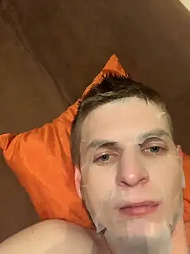 Snapshot of SexSlavek chatting on 12-05-25, 08:01 SexSlavek online show from 12-05-25, 08:01