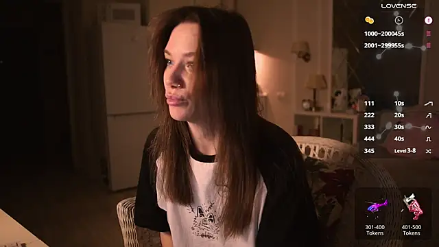 Snapshot of alexa_feels_ chatting on 02-16-25, 05:48 alexa feels online show from 02-16-25, 05:48