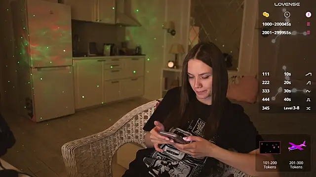 Snapshot of alexa_feels_ chatting on 02-19-25, 09:14 alexa feels online show from 02-19-25, 09:14