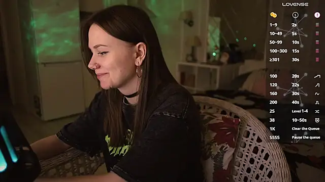 Snapshot of alexa_feels_ chatting on 03-08-25, 06:16 alexa feels online show from 03-08-25, 06:16