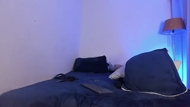 Snapshot of bakersboyssexys chatting on 10-09-25, 01:47 bakersboyssexys online show from 10-09-25, 01:47