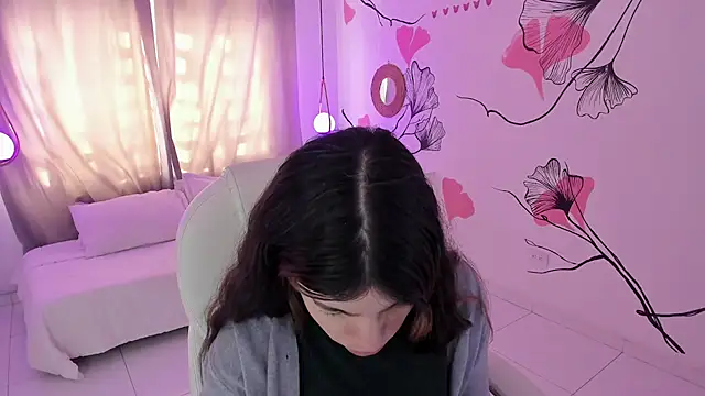 Isabela Fiorelli online show from 04-23-26, 01:13