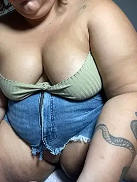 Snapshot of orianna_submissive24 chatting on 02-14-25, 01:18 orianna submissive24 online show from 02-14-25, 01:18