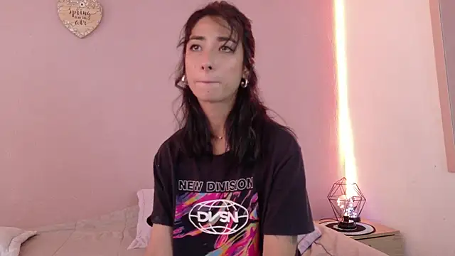 Snapshot of oishii_ambar chatting on 03-10-25, 03:41 oishii ambar online show from 03-10-25, 03:41