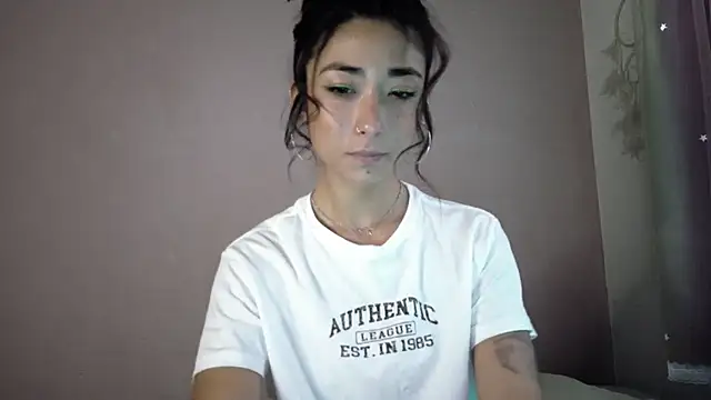 Snapshot of oishii_ambar chatting on 09-09-25, 01:54 oishii ambar online show from 09-09-25, 01:54