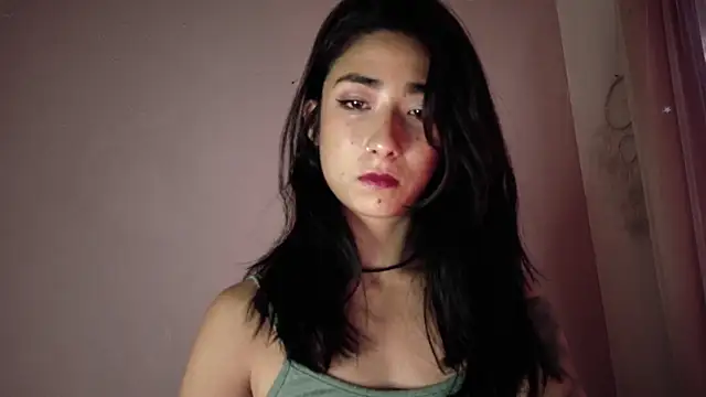 Snapshot of oishii_ambar chatting on 09-13-25, 03:01 oishii ambar online show from 09-13-25, 03:01