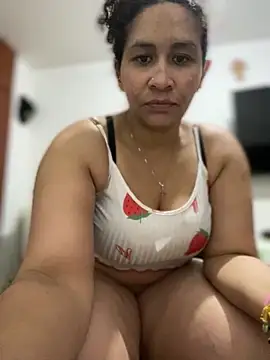 Carola-Ross online show from 04-22-26, 02:07