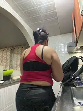 Carola-Ross online show from 04-23-26, 07:27