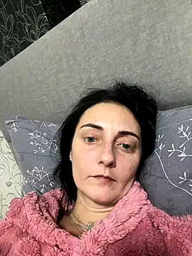 Snapshot of Miroslava1247 chatting on 11-25-25, 08:42 Miroslava1247 online show from 11-25-25, 08:42