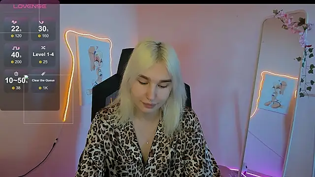 EvelinaLuu online show from 04-28-26, 01:48