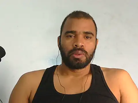 Snapshot of YOX22 chatting on 06-16-26, 01:36 YOX22 online show from 06-16-26, 01:36
