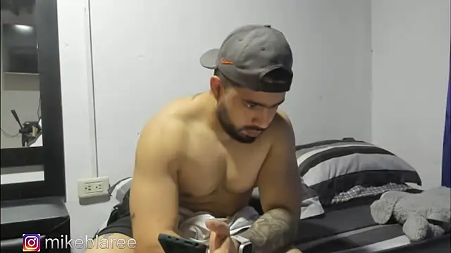 mikeblaree online show from 11-01-25, 03:36