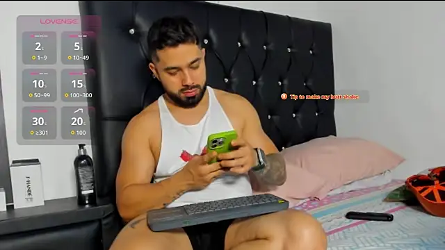 mikeblaree online show from 12-17-25, 06:47