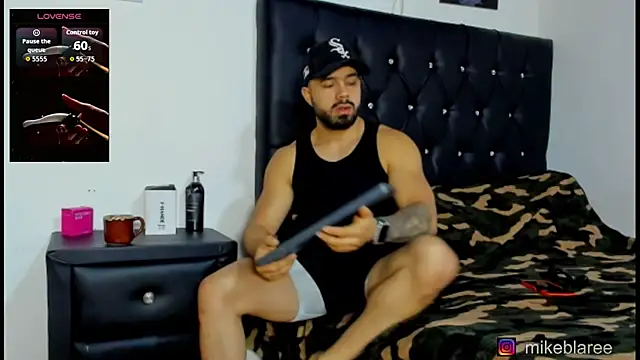 mikeblaree online show from 04-06-26, 03:46