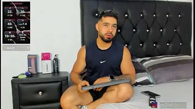 mikeblaree online show from 04-25-26, 07:44