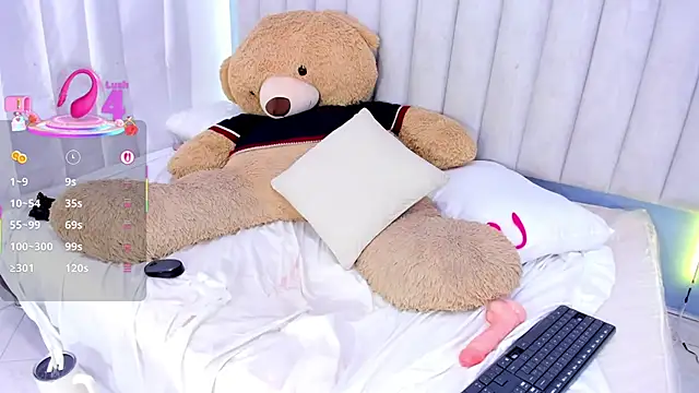 Snapshot of daphneebridge chatting on 02-27-25, 03:25 daphneebridge online show from 02-27-25, 03:25