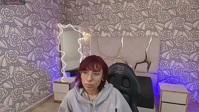 Issa tay1 online show from 10-13-25, 03:28