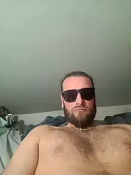 Snapshot of gronammo85 chatting on 02-10-25, 05:03 gronammo85 online show from 02-10-25, 05:03