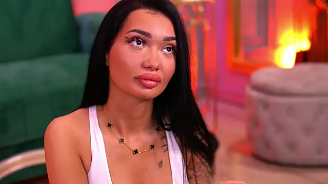 SashaFerrera online show from 02-17-25, 10:25