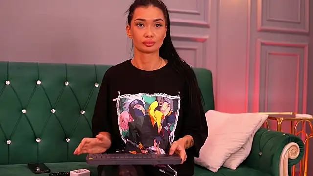 SashaFerrera online show from 02-27-25, 04:52