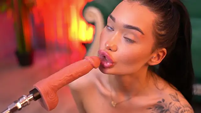 SashaFerrera online show from 03-10-25, 12:51