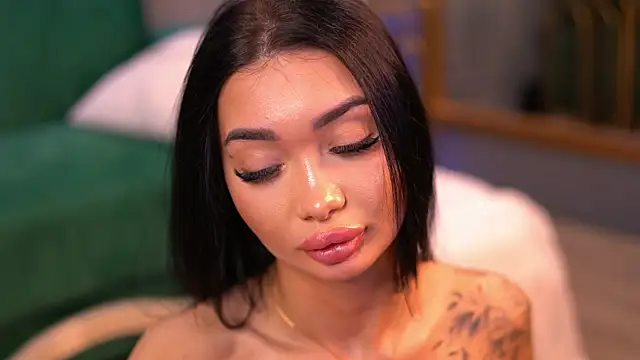 SashaFerrera online show from 03-15-25, 01:08