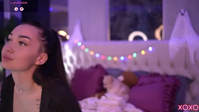 SashaFerrera online show from 10-30-25, 07:58