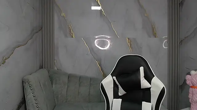 Snapshot of Bily_Takure_v chatting on 11-15-25, 03:15 Bily Takure v online show from 11-15-25, 03:15