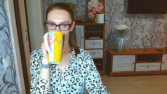 Lady Sunshine  online show from 10-11-25, 12:58