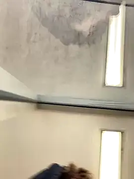 Snapshot of phlfeet215 chatting on 12-15-25, 07:29 phlfeet215 online show from 12-15-25, 07:29