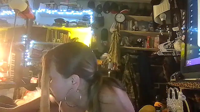 ShysluutGia online show from 04-11-26, 07:45