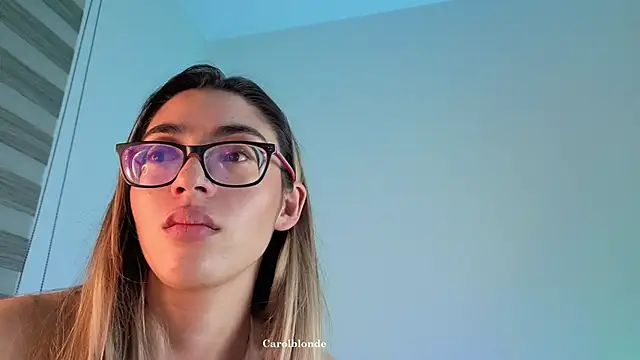 Carolblonde online show from 04-26-26, 08:12