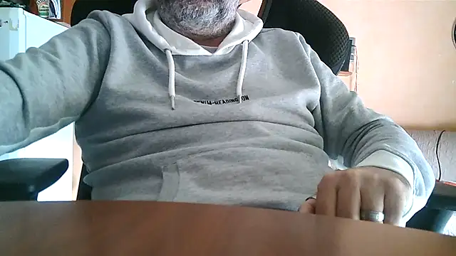 Snapshot of lanata chatting on 03-10-25, 03:09 lanata online show from 03-10-25, 03:09